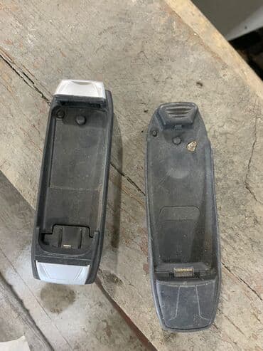 W212-w221telfon qablari masin usdunde orginal gelen her biri 60 azn lalafo.az -da W212-w221telfon qablari masin usdunde orginal gelen her biri 60 azn