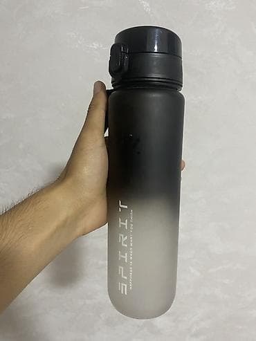 SPIRIT su butulkası - Həcm: təxminən 1 litr (uzun, geniş gövdəli) - lalafo.az -da SPIRIT su butulkası - Həcm: təxminən 1 litr (uzun, geniş gövdəli) -