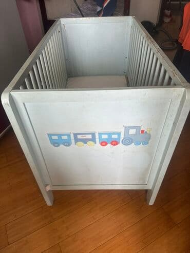 Oğlan və qız üçün, Dördbucaq, Beşik, Dəstsiz, Matras ilə, Yellənmə mexanizmsiz lalafo.az -da Oğlan və qız üçün, Dördbucaq, Beşik, Dəstsiz, Matras ilə, Yellənmə mexanizmsiz