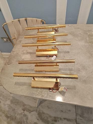 Qızılı rəngdə LED güzgü/şəkil işıqları - Material: metal korpus lalafo.az -da Qızılı rəngdə LED güzgü/şəkil işıqları - Material: metal korpus