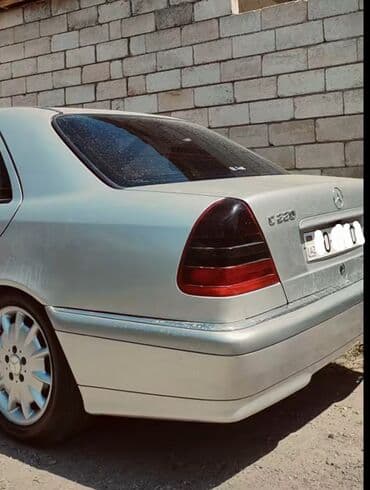 Mercedes-Benz 220: 2.2 l | 2000 il Sedan lalafo.az -da Mercedes-Benz 220: 2.2 l | 2000 il Sedan