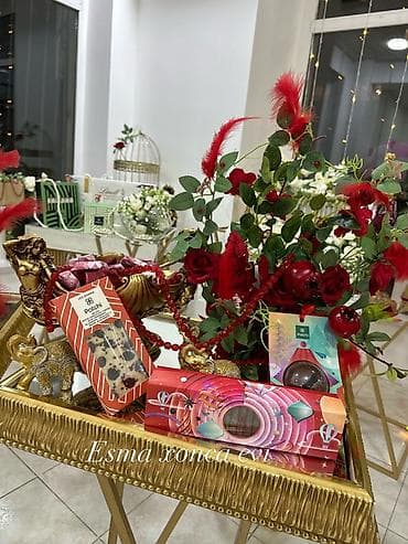 Xonça və hədiyyəlik dekor dəstləri - Şüşə və güzgü səthli, qızılı lalafo.az -da — 4 Xonça və hədiyyəlik dekor dəstləri - Şüşə və güzgü səthli, qızılı — 4