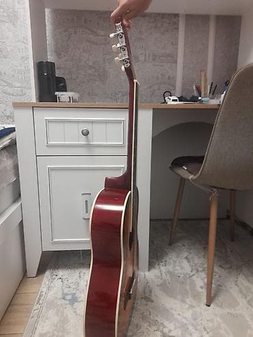 Akkustik gitara – klassik korpus, parlaq tünd qırmızı (wine red) lalafo.az -da Akkustik gitara – klassik korpus, parlaq tünd qırmızı (wine red)