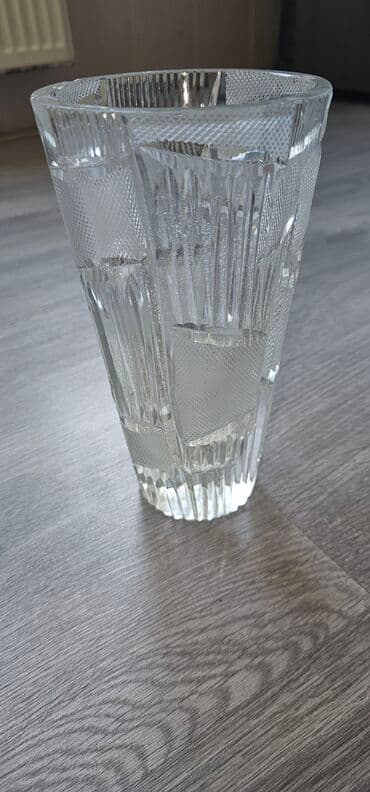 Bir vaza lalafo.az -da Bir vaza