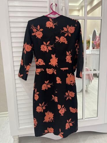 Veçerni ve gündelik geyinmek üçün zerif don. Eyinde çox zerif durur lalafo.az -da Veçerni ve gündelik geyinmek üçün zerif don. Eyinde çox zerif durur