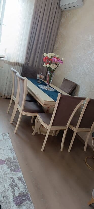 Qonaq otağı üçün, İşlənmiş, Açılan, Kvadrat masa, 6 stul lalafo.az -da Qonaq otağı üçün, İşlənmiş, Açılan, Kvadrat masa, 6 stul