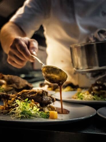 Бариста: Salam 24 yaşım var, 9 il mətbəxdə təcrübəm var 15 yaşından bu at lalafo.az — 3 Бариста: Salam 24 yaşım var, 9 il mətbəxdə təcrübəm var 15 yaşından bu — 3