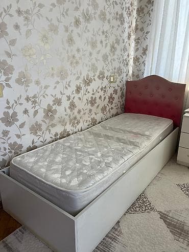 Oğlan və qız üçün, İşlənmiş, 2 təknəfərlik çarpayı, Yazı masası, Dolab, Komod lalafo.az -da Oğlan və qız üçün, İşlənmiş, 2 təknəfərlik çarpayı, Yazı masası, Dolab, Komod