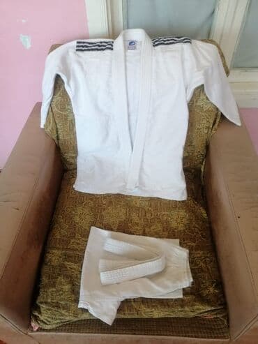 Dəbilqələr: Salam aleykum Oglan ve qiz uşaqlari ucun az işlenmiş Cüdo ve karate lalafo.az -da — 4 Dəbilqələr: Salam aleykum Oglan ve qiz uşaqlari ucun az işlenmiş Cüdo ve karate — 4