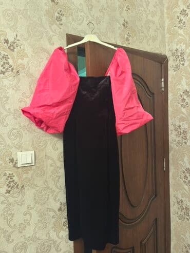 Sharuel Firma Qadın paltarı razmer (40) zərif məxmər və həcimli qol lalafo.az -da Sharuel Firma Qadın paltarı razmer (40) zərif məxmər və həcimli qol