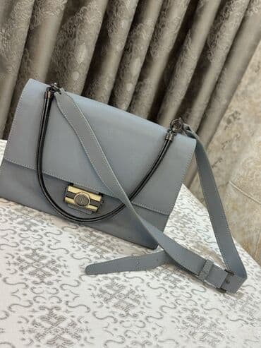 Çiyin çantası, Yeni lalafo.az -da Çiyin çantası, Yeni