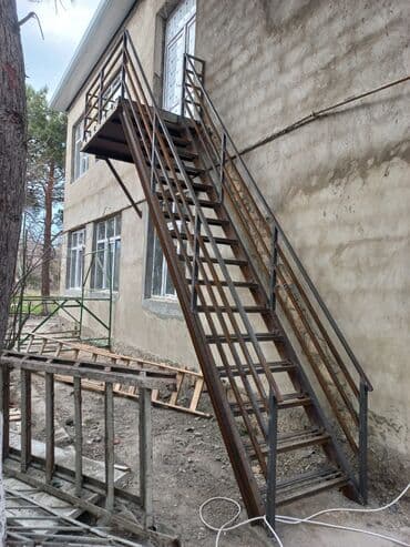 Pilləkən məhəccərləri: Dəmir barmaqlıq (reşotka)
məhəccər.40 azn lalafo.az -da — 4 Pilləkən məhəccərləri: Dəmir barmaqlıq (reşotka)
məhəccər.40 azn — 4