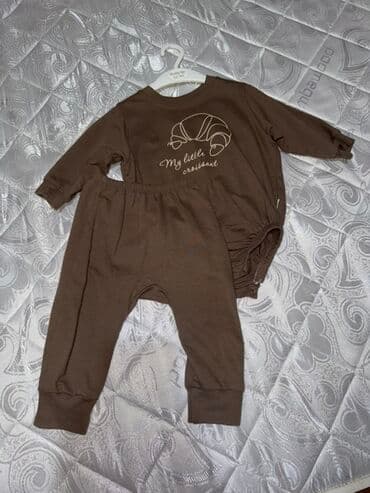 Uşaq dəsti, Uniseks, 6 - 9 ay lalafo.az -da — 1 Uşaq dəsti, Uniseks, 6 - 9 ay — 1