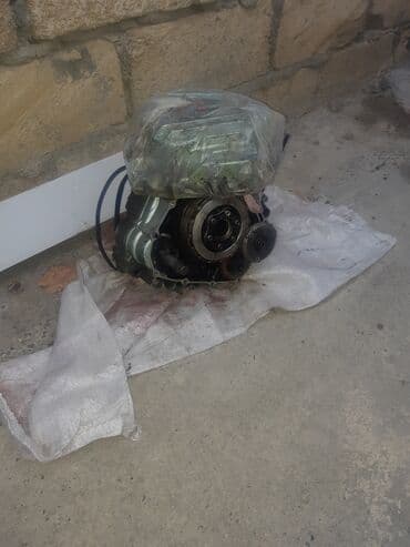 Moped/motosiklet üçün benzinli daxiliyanma mühərriki (tam komplekt lalafo.az -da Moped/motosiklet üçün benzinli daxiliyanma mühərriki (tam komplekt