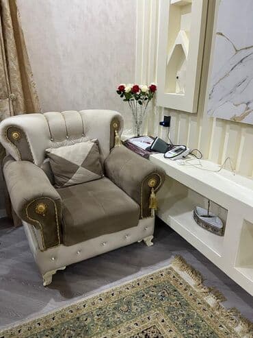 Klassik divan, Divan lalafo.az -da Klassik divan, Divan