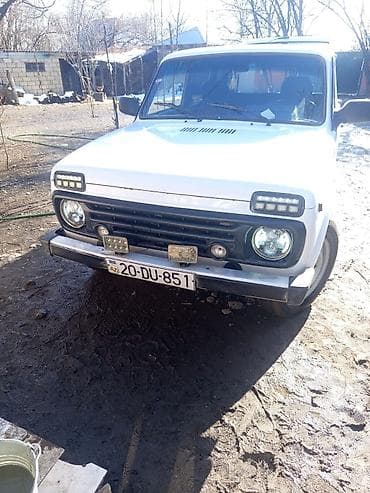 VAZ (LADA) 4x4 Niva: 1.7 l | 2000 il 88200 km Ofrouder/SUV lalafo.az -da VAZ (LADA) 4x4 Niva: 1.7 l | 2000 il 88200 km Ofrouder/SUV