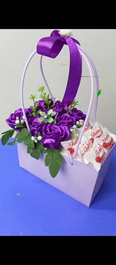 Bənövşəyi dekorativ səbət kompozisiyası - Açıq bənövşəyi rəngli lalafo.az -da Bənövşəyi dekorativ səbət kompozisiyası - Açıq bənövşəyi rəngli