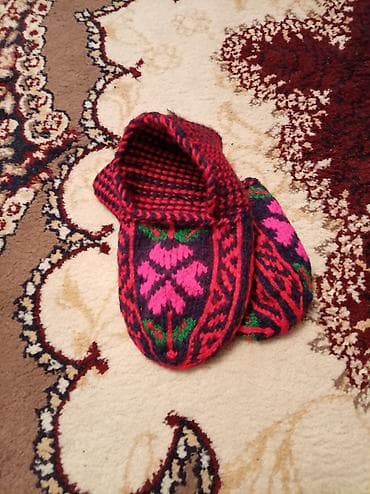 Corablar satılır yeni toxunulub 7 cüt cütü 12 azn lalafo.az -da — 5 Corablar satılır yeni toxunulub 7 cüt cütü 12 azn — 5