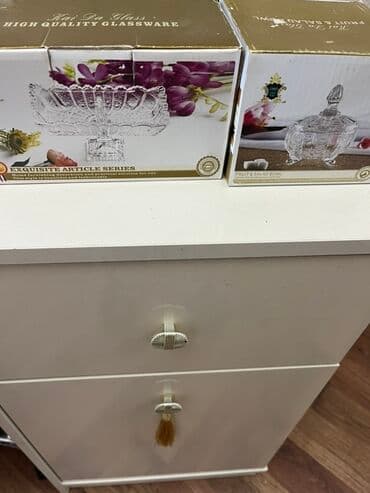 Şüşə meyvə və desert qabı (piyada ayaqlı) - Material: şəffaf, qalın lalafo.az -da Şüşə meyvə və desert qabı (piyada ayaqlı) - Material: şəffaf, qalın