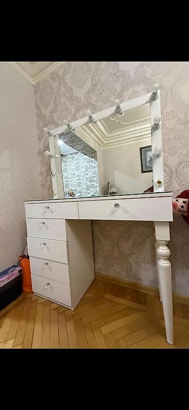 Açılmayan, Şüşə, Dördbucaq masa lalafo.az -da Açılmayan, Şüşə, Dördbucaq masa