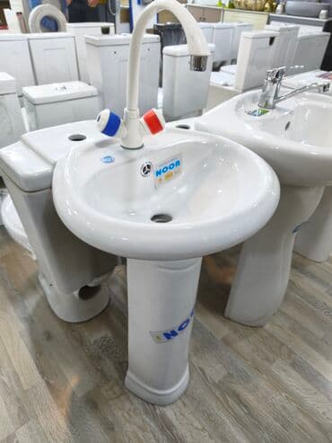 Piyedestalli keramika əl-üz yuma lavabosu – NOOR - Material: parlaq lalafo.az -da Piyedestalli keramika əl-üz yuma lavabosu – NOOR - Material: parlaq