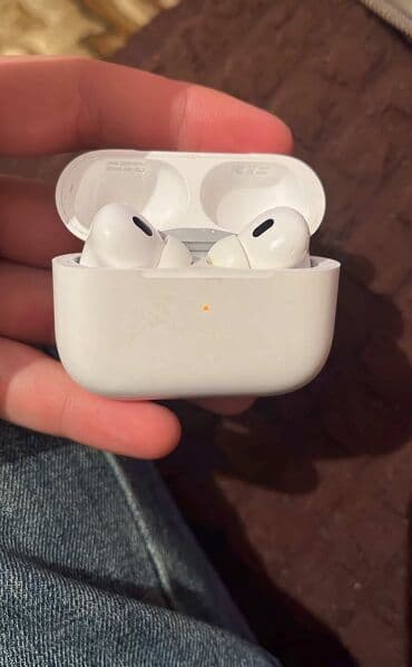 İşlənmiş Simsiz (Bluetooth) Qulaqcıqlar, Apple, rəng - Ağ lalafo.az -da İşlənmiş Simsiz (Bluetooth) Qulaqcıqlar, Apple, rəng - Ağ