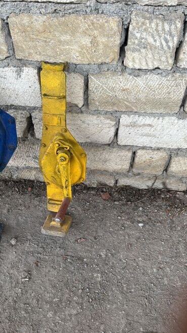 İşlənmiş Mexanik Domkrat, Maksimum yükqaldırma: 5 t lalafo.az -da İşlənmiş Mexanik Domkrat, Maksimum yükqaldırma: 5 t