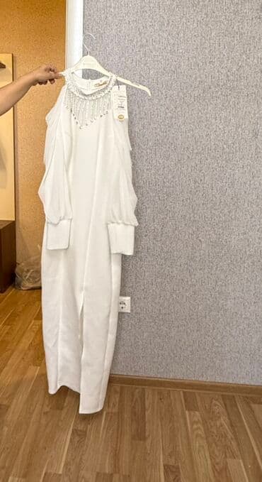 115 alinib 45 satilir Ağ rəngli zərif ziyafət/libas - Uzun, yerdən lalafo.az -da 115 alinib 45 satilir Ağ rəngli zərif ziyafət/libas - Uzun, yerdən