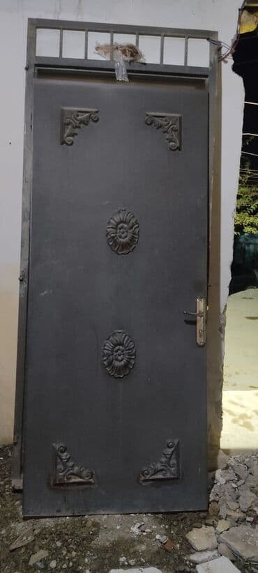 Eni 94. uzunu 230 - Material: qalın metaldan hazırlanan bərk lalafo.az -da Eni 94. uzunu 230 - Material: qalın metaldan hazırlanan bərk