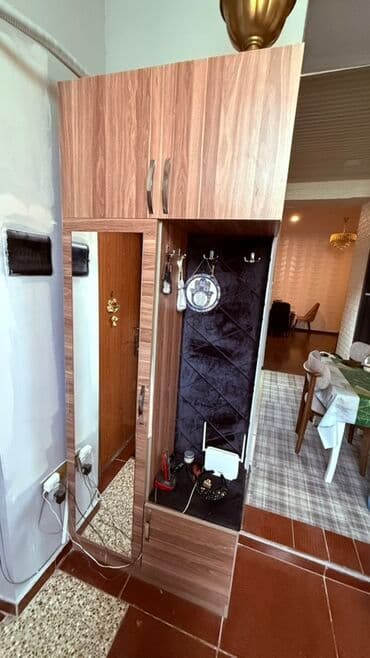 Açılan, 3 qapılı Düz dolab, Dəhliz dolabı lalafo.az -da Açılan, 3 qapılı Düz dolab, Dəhliz dolabı