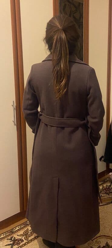 Qadın uzun palto - Rəng: tünd qəhvəyi - Kəsim: klassik, düz siluet lalafo.az -da Qadın uzun palto - Rəng: tünd qəhvəyi - Kəsim: klassik, düz siluet