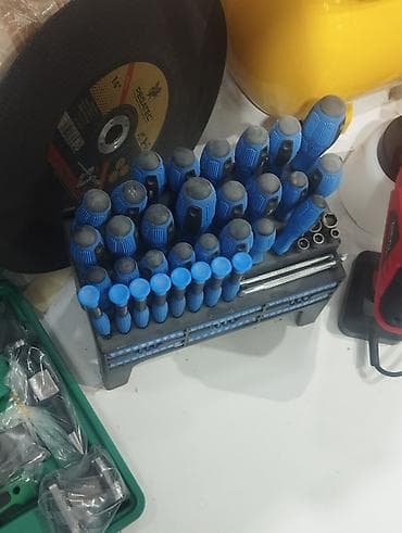 Mürəkkəb uclu tornavida dəsti və stend - Komplekt çoxsaylı tornavida lalafo.az -da Mürəkkəb uclu tornavida dəsti və stend - Komplekt çoxsaylı tornavida