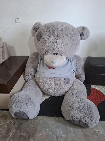 1.80 sm böyük teddy mişkası koftasında I love You yazısı ilə həddiyə at lalafo.az 1.80 sm böyük teddy mişkası koftasında I love You yazısı ilə həddiyə