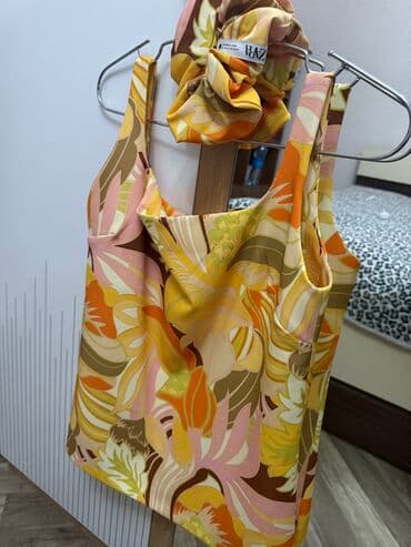 Zaradan alınıb 1 dəfə geyinilib. 50 manata alınıb 20 manata satıram lalafo.az -da Zaradan alınıb 1 dəfə geyinilib. 50 manata alınıb 20 manata satıram