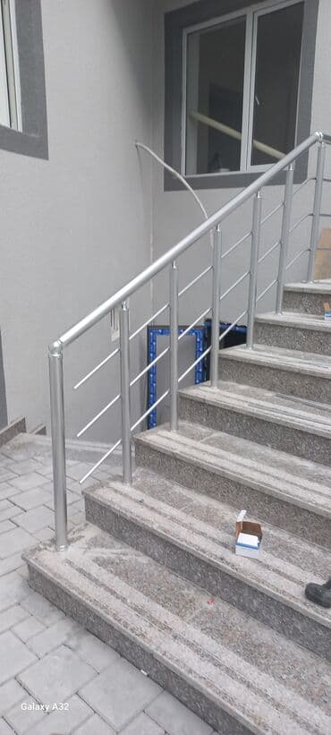 Оконные карнизы: Paslanmayan poladdan (inox) məhəccər və pəncərə barmaqlığı - at lalafo.az — 2 Оконные карнизы: Paslanmayan poladdan (inox) məhəccər və pəncərə barmaqlığı - — 2