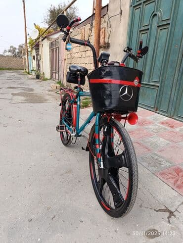 Şəhər gəzintisi üçün fərqli dizaynlı velosiped - Rəng at lalafo.az — 1 Şəhər gəzintisi üçün fərqli dizaynlı velosiped - Rəng — 1