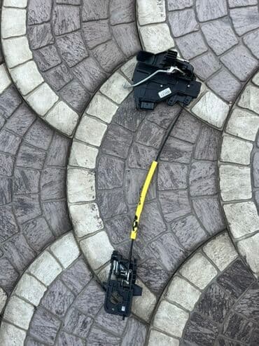 Kia rio 2018-2025 xecbek qapi ruckasi salonda, qabag sol teref lalafo.az -da Kia rio 2018-2025 xecbek qapi ruckasi salonda, qabag sol teref