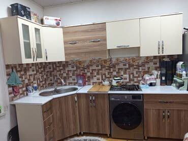 Mətbəx mebeli dəsti - Üst və alt dolablar: açıq krem və ağac lalafo.az -da Mətbəx mebeli dəsti - Üst və alt dolablar: açıq krem və ağac