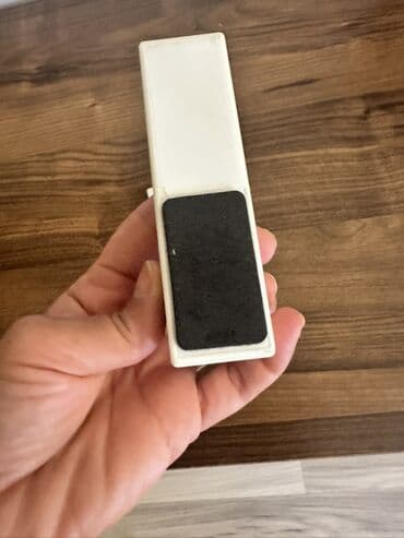 Qapı çərçivələri: İki ədəd! İkisinə 4 man! Məhsul: Maqnitli pəncərə/çantə tutacağı – 2 lalafo.az -da — 3 Qapı çərçivələri: İki ədəd! İkisinə 4 man! Məhsul: Maqnitli pəncərə/çantə tutacağı – 2 — 3