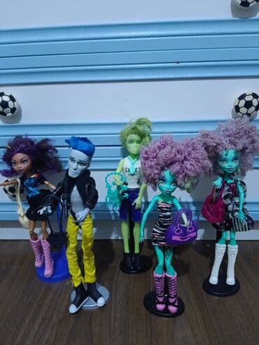 Monster High temalı 5 ədəd kolleksiya oyuncağı dəsti. Tərkibi: - 3 lalafo.az -da Monster High temalı 5 ədəd kolleksiya oyuncağı dəsti. Tərkibi: - 3