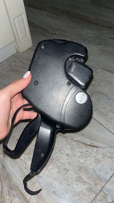 Məhsul: Manuel qiymət etiketləmə tapançası (label gun) Xüsusiyyətlər lalafo.az -da Məhsul: Manuel qiymət etiketləmə tapançası (label gun) Xüsusiyyətlər