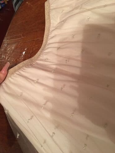 Satilir 20m L razmer malamerka 2defe geyinildi lalafo.az -da Satilir 20m L razmer malamerka 2defe geyinildi