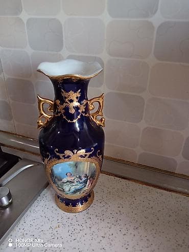 Bir vaza, Farfor lalafo.az -da Bir vaza, Farfor