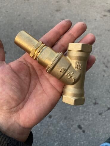 Bu pirinç Y formalı süzgəc klapanı su və ya digər maye axınından bərk lalafo.az -da Bu pirinç Y formalı süzgəc klapanı su və ya digər maye axınından bərk