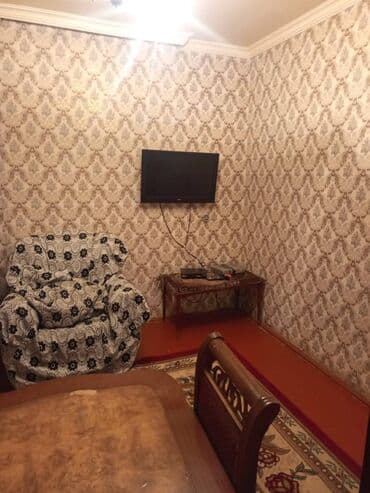 Ev gencede kohne masin bazarina ve safxoz nizamiye yaxin yerde 3 lalafo.az -da — 4 Ev gencede kohne masin bazarina ve safxoz nizamiye yaxin yerde 3 — 4