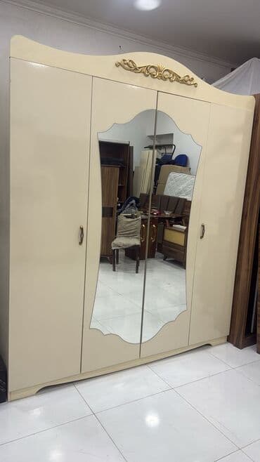 Yeni, 4 qapılı Düz dolab, Qarderob, paltar dolabı lalafo.az -da Yeni, 4 qapılı Düz dolab, Qarderob, paltar dolabı