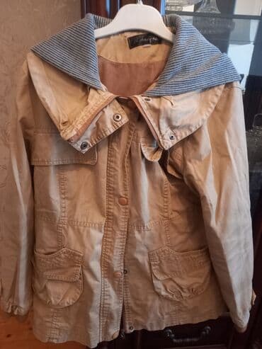 Kurtka 20 manat. Bej renginde. Qolları manjet. 40-42-44 bedene lalafo.az -da Kurtka 20 manat. Bej renginde. Qolları manjet. 40-42-44 bedene