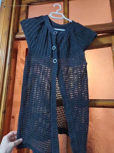 Tünd boz rəngdə, əl işi trikotaj qadın jileti. 2 Cİ ƏLDİR İŞLƏNMİŞ lalafo.az -da Tünd boz rəngdə, əl işi trikotaj qadın jileti. 2 Cİ ƏLDİR İŞLƏNMİŞ