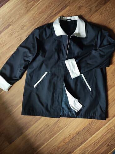 Qara rəngdə yüngül qadın gödəkçəsi - Rəng: qara, ağ kontrast lalafo.az -da Qara rəngdə yüngül qadın gödəkçəsi - Rəng: qara, ağ kontrast