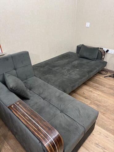 Di̇van-kravat, İşlənmiş, Açılan, Bazalı, Vеlur parça, Çatdırılma yoxdur lalafo.az -da Di̇van-kravat, İşlənmiş, Açılan, Bazalı, Vеlur parça, Çatdırılma yoxdur